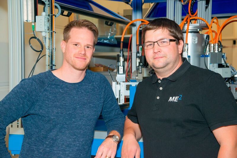 Links Stefan Nyffenegger und Felix Aeschimann von ME2 aus Root: “Für uns zählt der
Hersteller-Support.” (Kollmorgen)