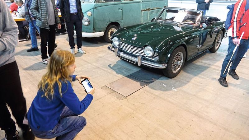 „Papa, so einen will ich haben, wenn ich groß bin!“  (Bild: Dominsky –  »kfz-betrieb«)