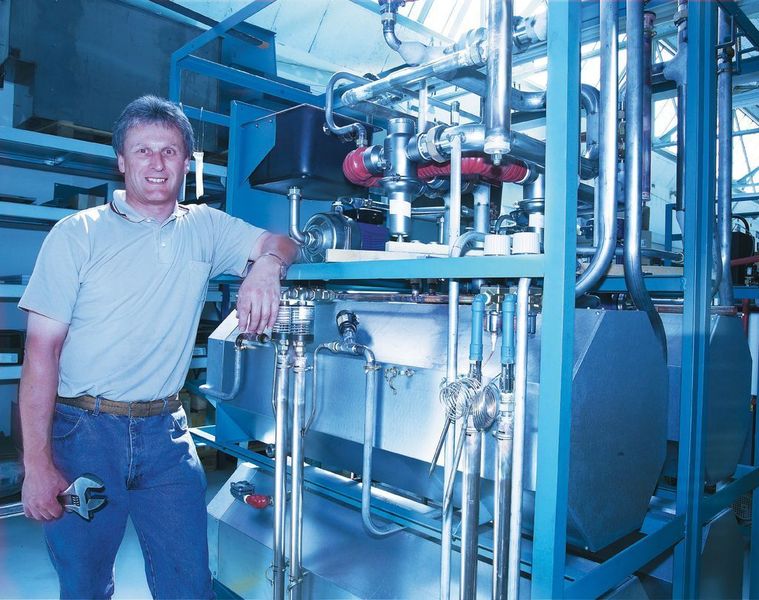 Alle Komponenten, die mit Dampf oder Speisewasser in Berührung kommen könnten, sind bei der Münchener Medizin Mechanik aus Edelstahl gefertigt. Bild: MMM (Archiv: Vogel Business Media)