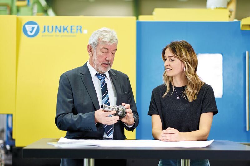 Auf der Grindtec in Augsburg werde die Junker Gruppe auch die Aspekte Prozesssicherheit, Technologie, Vielfalt und Innovationskraft für die Messebesucher erlebbar machen. (Junker / K. Hohnwald)