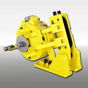 Die neuen elektromagnetischen Scheibenbremsen der Ringspann-Baureihe DA sind kompakte Einheiten, die abgesehen vom angelegten Strom kein externes Betriebsmedium, keine zusätzlichen Aggregate und keine Leckage anfälligen Schlauchverbindungen benötigen.(Bild:  Ringspann)