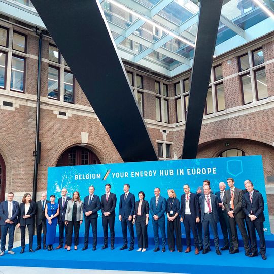 Vorstellung der überarbeiteten Wasserstoffstrategie im Hafenhaus des Port of Antwerp-Bruges(Bild:  Port of Antwerp-Bruges)