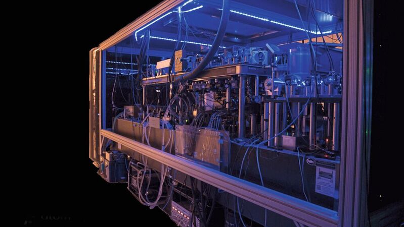 Quantencomputerplattform der nächsten Generation: Atom Computing hat ein atomares Array mit 1.225 Plätzen entwickelt, das derzeit mit 1.180 Qubits bestückt ist. 