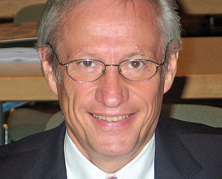 Prof. Dr.-Ing. Fritz Klocke, Direktor des WZL in Aachen: „Die Herstellung von Werkzeugen an Hochlohnstandorten ist nur möglich, wenn die Unternehmen Alleinstellungsmerkmale aufweisen im Vergleich zu preiswerteren Mitbewerbern.“Bilder: Kuttkat (Archiv: Vogel Business Media)