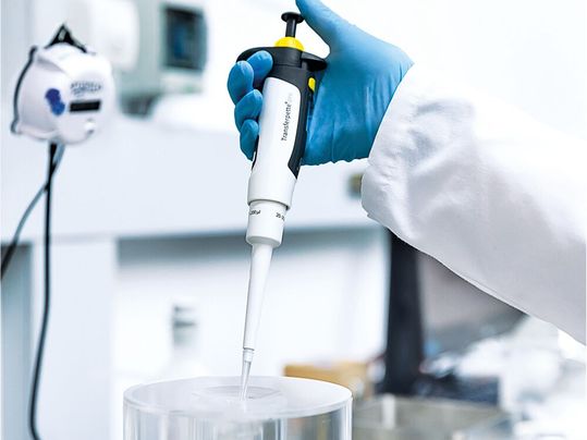 Mit der neuen Mikroliterpipette Transferpette pro ergänzt Brand das Angebot der Transferpette S um eine neue weitere manuelle Pipette. (Bild:  Brand)