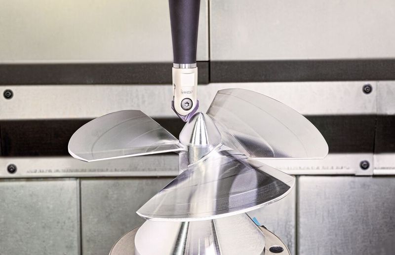 Einschneidige Tonnenfräser überzeugen bei der Bearbeitung komplexer Oberflächen von Schlüsselbauteilen.(Bild:  Iscar)