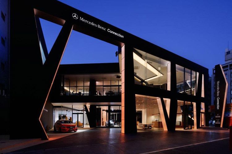 In Japan hat Mercedes den ersten innerstädtischen Store im neuen Look eröffnet. (Mercedes)