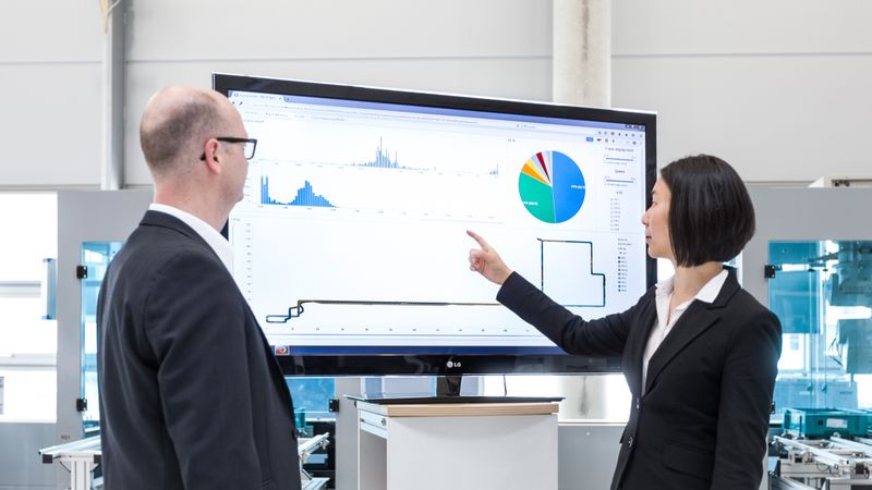 Über eine generative Künstliche Intelligenz sollen Produktionsund Maschinendaten einfacher zugänglich werden.(Bild:  Universität Stuttgart IFF | Fraunhofer IPA | Rainer Bez)