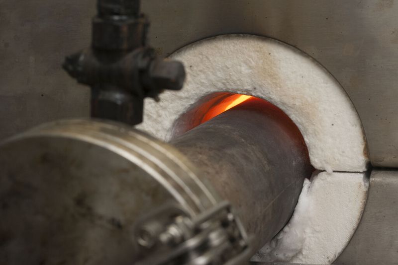 Ein Rohrofen als Laboraggregat zur Sinterung unter Schutzgasatmosphäre. (Bild: TU Wien)