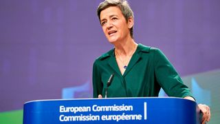 Die Exekutiv-Vizepräsidentin der Europäischen Kommission, Margrethe Vestager, erklärte, dass sie den Weg für staatliche Beihilfen energieintensiver Unternehmen frei macht. (Bild: Europäischen Kommission)