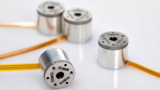 Mit einem patentierten Konzept von Wittenstein können die aktuell kleinsten sechsachsigen Haptiksensoren der Welt realisiert werden. Sie werden auch für das Joint Venture genutzt. (Bild: Wittenstein)