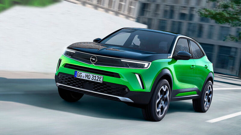 Das optische Highlight des kleinen Opel-SUV ist das Vizor genannte Frontdesign. (Bild: Opel)