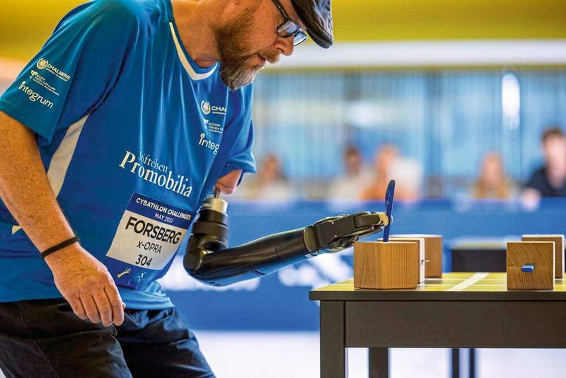 Wettbewerb mit Armprothesen (Bild: ETH Zurich / CYBATHLON)