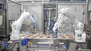 Industrieroboter von Kuka werden zur Handhabung von Lebensmitteln eingesetzt. (Bild: Kuka)