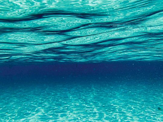 Besonders Küstengebiete und Kontinentalränder stellen sehr aktive Grenzen für Veränderungen des Meerwassers hinsichtlich einiger Elementverhältnisse dar. Besonders Küstengebiete und Kontinentalränder stellen sehr aktive Grenzen für Veränderungen des Meerwassers hinsichtlich einiger Elementverhältnisse dar.