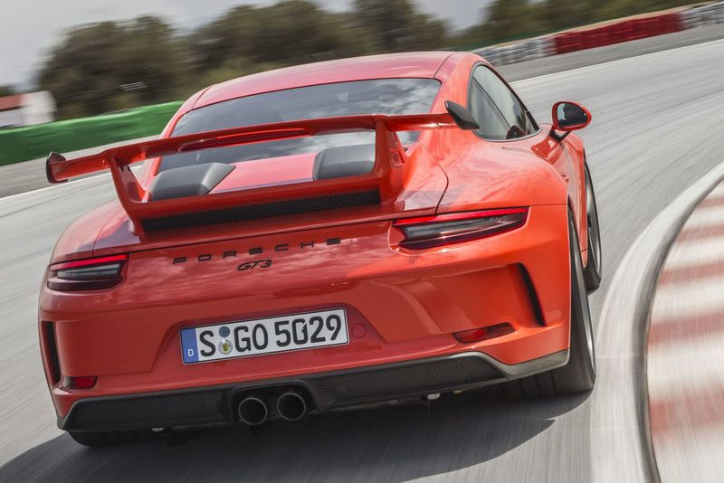 Der aktualisierte GT3 ist vor allem für ambitionierte Track-Enthusiasten interessanter geworden. (Porsche)