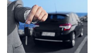 Arbeitgeber sollten nicht leichtfertig Dienstautos vergeben. (© nito - Fotolia)