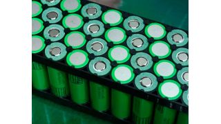 Lithium-Ionen-Batterien unterliegen einem bisher nur theoretisch erklärten Kapazitätsverlust. Dieser konnte von deutschen Forschern nur auch in der Praxis erforscht, bestätigt und erklärt werden: Der kupferne Stromkollektor der Batterie zieht Lithium an und hält es fest ... (Bild: Battery Source)