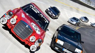 Mit dem 300 SEL 6.8 gewann AMG im Jahr 1971 das 24-Stunden-Rennen von Spa. Was auf der Rennstrecke begann, setzt das Unternehmen aus Affalterbach nun auch in der Kompaktklasse fort. (Mercedes-Benz)