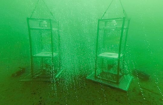Der „Bubble Catcher“ wurde am IOW entwickelt, um an natürlichen Methanaustrittsstellen am Meeresgrund Blasen kontaminationsfrei zur Analyse anhaftender Bakterien einzufangen. Der „Bubble Catcher“ wurde am IOW entwickelt, um an natürlichen Methanaustrittsstellen am Meeresgrund Blasen kontaminationsfrei zur Analyse anhaftender Bakterien einzufangen.