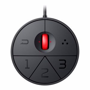 Zum Lieferumfang beider Modelle gehört die kabelgebundene Fernbedienung S Switch für eine schnelle Änderung der Monitor-Settings.(Bild:  Benq)