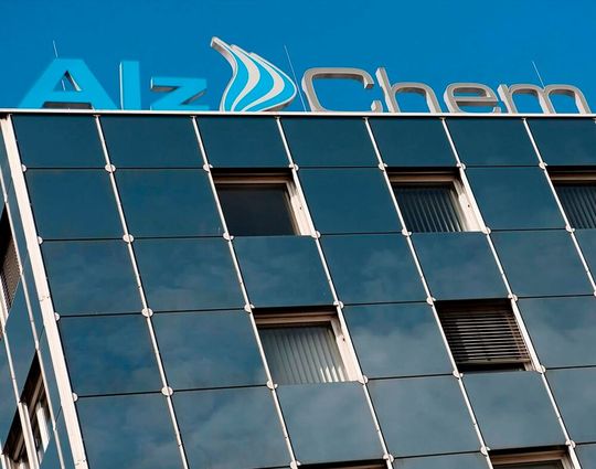 Knalliges aus South Carolina! Die Alzchem Group aus Trostberg gibt bekannt, dass sie für die Expansionspläne im Verteidiungssektor eine neue Produktionsanlage für nitriertes Guanidin in den USA bauen wird ...(Bild:  Alzchem)