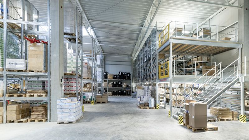 gewe Lagerbühne (Bild: gewe LagerTec Planungs- und Vertriebs GmbH)