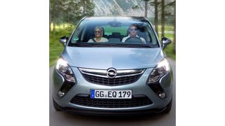 Auch der Zafira Tourer ist von der aktuellen Rückrufwelle bei Opel betroffen. (Opel)