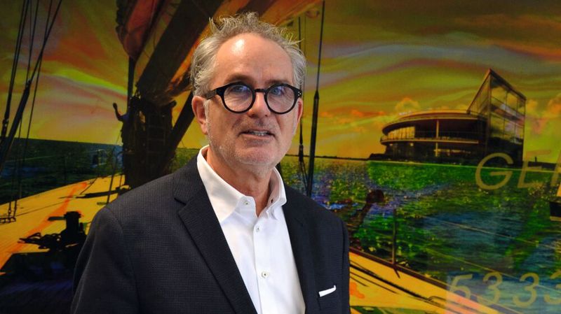 Burkhard Weller: „Wer glaubt, Neuwagen ausschließlich über das Internet vermarkten zu können, wird auf die Nase fallen.“(Bild:  Michel/»kfz-betrieb«)