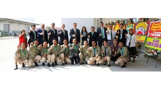 Das indonesische Team am Tag der Eröffnung (obere Reihe, Fünfter v. li.: Alfred Weber, CEO bei Mann+Hummel). (Mann+Hummel)