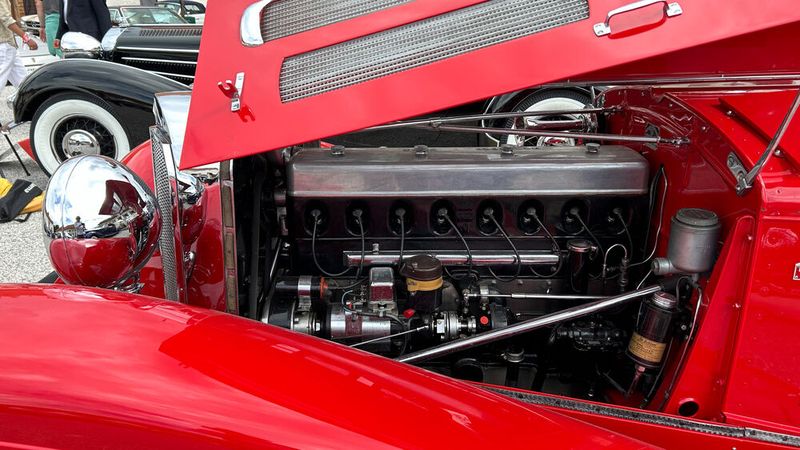 Reihenachtzylinder-Motoren verbauten damals nur wenige Hersteller, in Deutschland beispielsweise Horch und Mercedes-Benz. (Bild: Peter Diehl)
