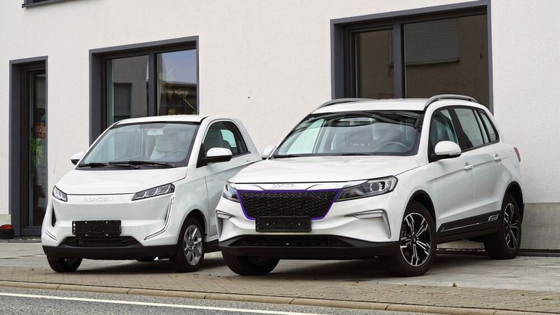 Das Start-up Elaris will mit zwei elektrisch angetriebenen Modellen aus chinesischer Produktion noch 2020 in Deutschland starten: einem City-Flitzer und einem SUV.(Bild:  Elaris)