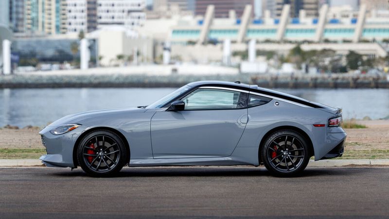 Das von Infiniti bekannte Triebwerk leistet mit seinen beiden Turbos 400 PS und reißt mit bis zu 475 Nm an den Hinterrädern. (Bild: Nissan)