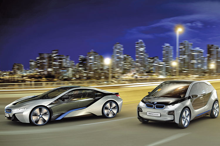 BMW-Zukunftsvisionen von 2011: Die Studien BMW i3 und i8 Concept. (BMW)