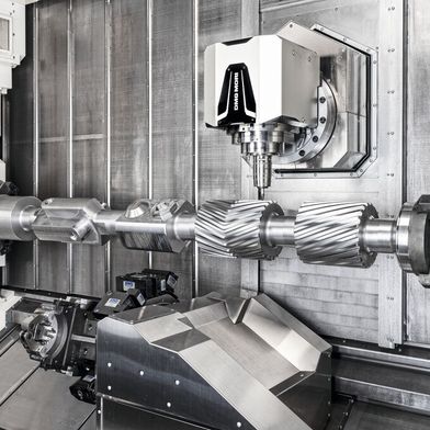 Einfache Programmierung ohne Spezialwissen: Mit exklusiven DMG Mori Technologiezyklen und der Software gear Mill gelingt die hochpräzise Verzahnungsherstellung auf Standardmaschinen wie der NTX 3000 direkt über eine intuitive, dialoggeführte Parametereingabe.  (Bild: DMG Mori)