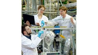 Katalyse-Forschung in der RWTH Aachen stellt Weichen für die Nutzung erneuerbarer Energien in der chemischen Produktion. (Bild: Peter Winandy)