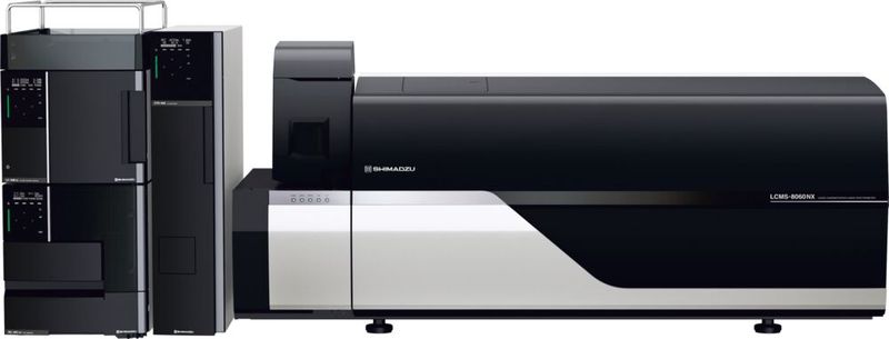 Abb. 3: Das LCMS-8060NX Triple Quadrupol MS in Kombination mit der LC-40 unterstützt das Laborpersonal mit vielerlei Funktionen der analytischen Intelligenz. (Bild: Shimadzu Deutschland)