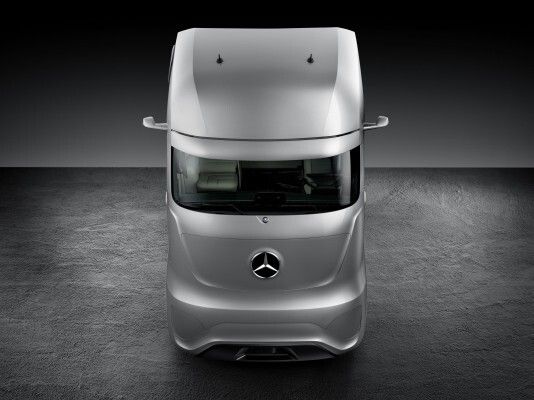 Der Mercedes-Benz Future Truck 2025: Weltpremiere der spektakulären Studie des Lkw von morgen – autonome Fahrt in eine faszinierende Zukunft (Bild: Mercedes-Benz)