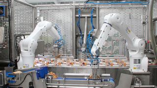 Industrieroboter von Kuka werden zur Handhabung von Lebensmitteln eingesetzt. (Bild: Kuka)