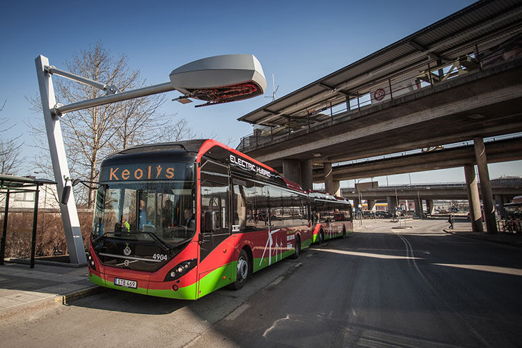 In Stockholm testet Siemens bereits das automatische Nachladen von Elektrobussen. (Siemens)