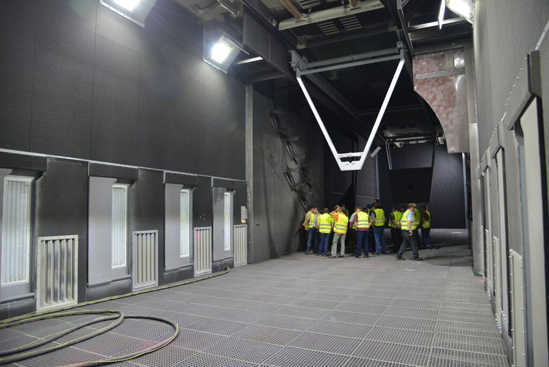 Beachtliche Dimensionen: Die neue Großteile-Strahlanlage bei der Ropa Maschinen- und Fahrzeugbau GmbH. (Bild: Ropa)