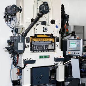 Beim Retrofit werden Mechanik und Steuerung nach neusten Sicherheitsstandards auf Vordermann gebracht.