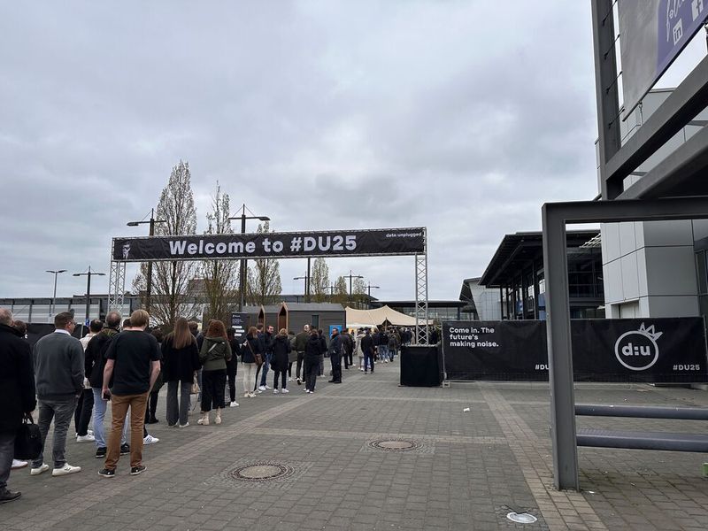 Morgens um 9.30h in Münster - die Gäste reisen von überall an. (Bild: Vogel IT-Medien GmbH)