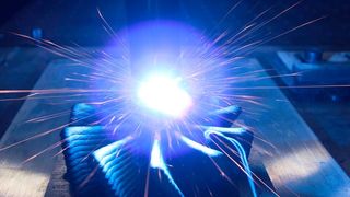 EMO Hannover 2019 zeigt im Additive Manufacturing Circle ein breites Spektrum additiv gefertigter Werkstücke aus Metall.  (Gefertec)