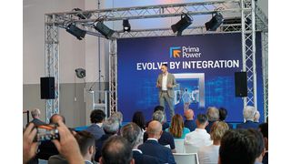 Stefano Gecchele, Prima Power’s Bending Product Unit Manager während seiner Rede. (Bild: Prima Power)
