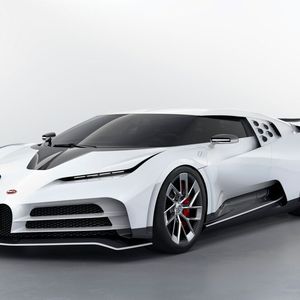 (Bugatti)