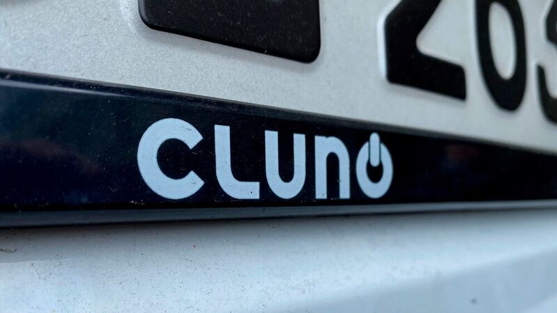 Der britische Online-Gebrauchtwagenhändler Cazoo stellt auch in Deutschland sein Angebot für Autoabos, das unter dem Markennamen Cluno läuft, Ende Juni komplett ein.