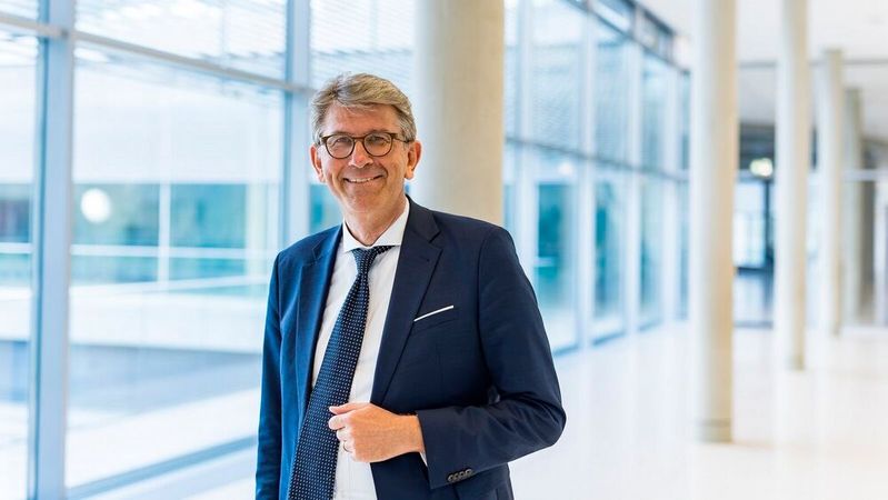 Favorisiert eine zweckgebundene Plattformabgabe für Medien: Wolfram Weimer, Staatsminister für Kultur und Medien.(Bild: ©  BKM / Kay Herschelmann)