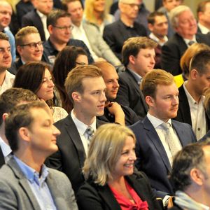 (Zietz / »kfz-betrieb«)