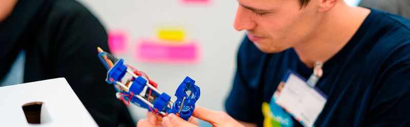 In vier Modulen können Teilnehmende zu KI-Experten werden.(Bild:  Ludmilla Parsyak/Fraunhofer IAO)